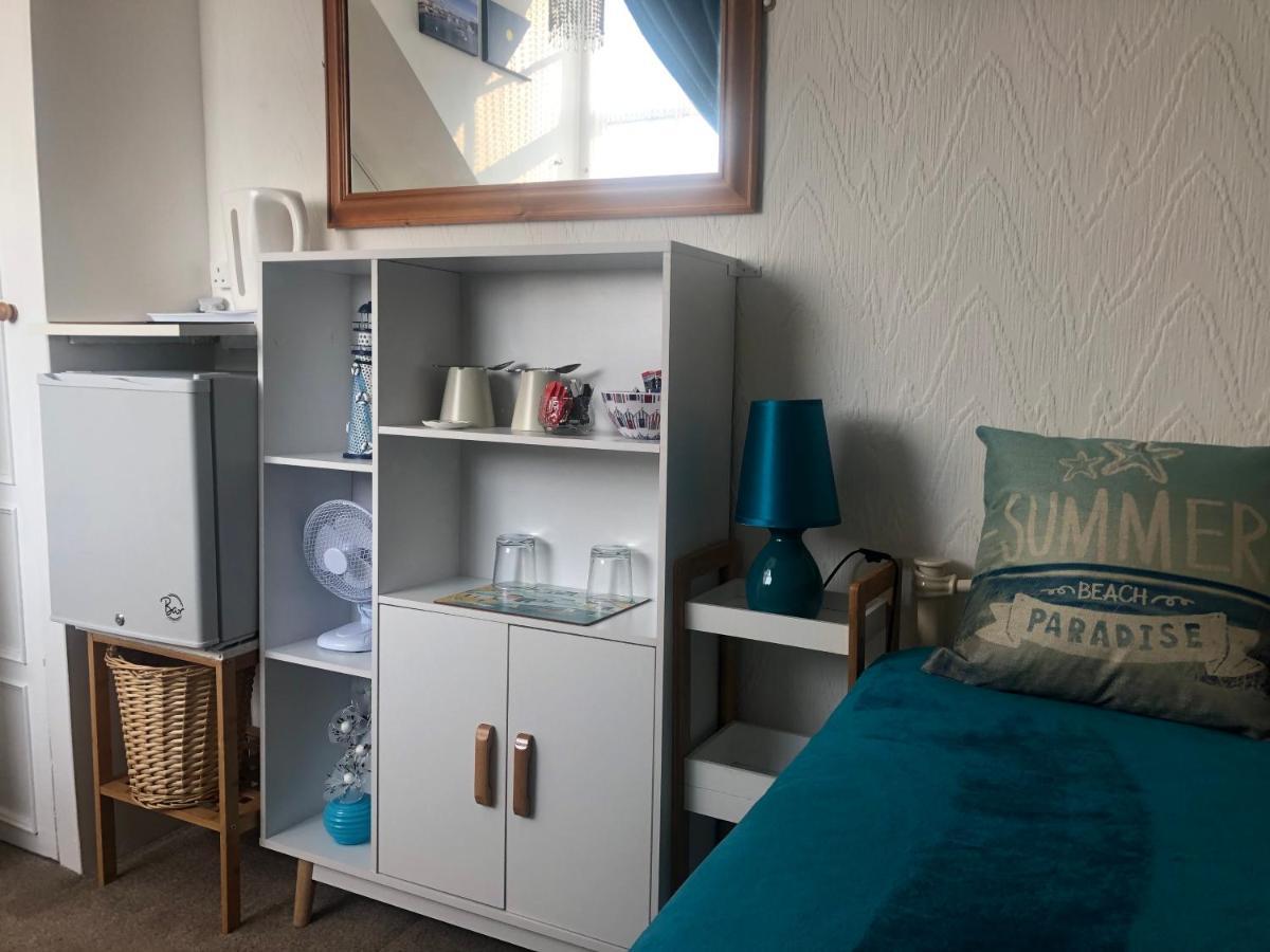 Beachcomber Guesthouse 웨이머스만 외부 사진