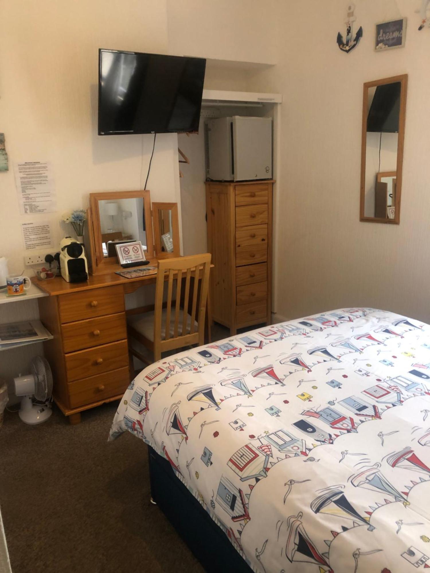 Beachcomber Guesthouse 웨이머스만 외부 사진