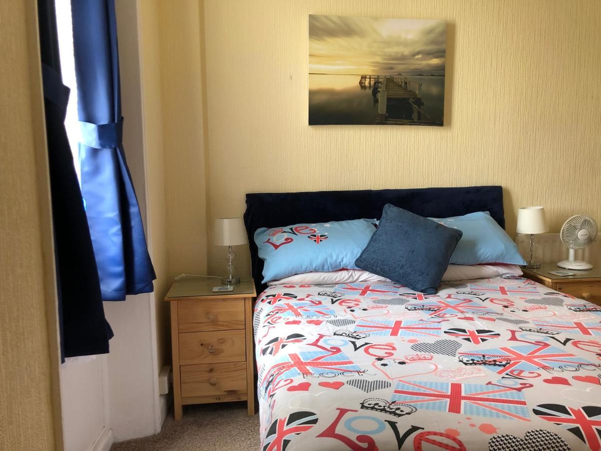 Beachcomber Guesthouse 웨이머스만 외부 사진